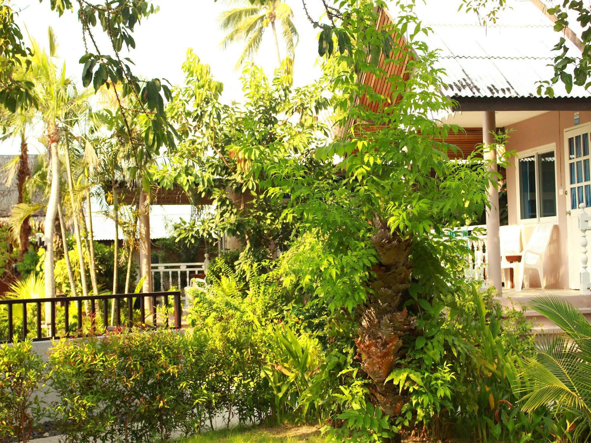 Bangrak Beach Club Bophut Exterior photo
